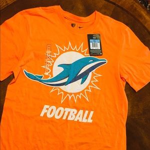 Men’s/Women’s NFL Dolphins T-shirt size M.